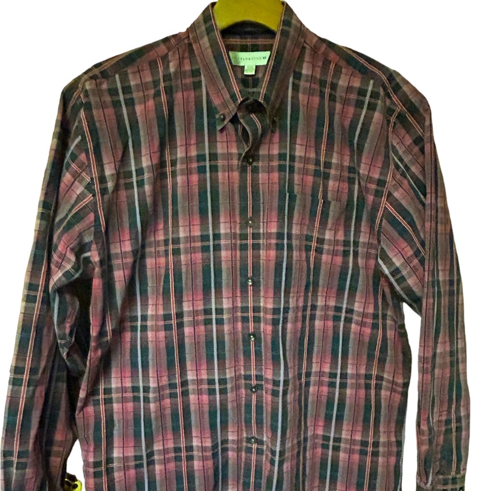 Men’s Cutter & Buck button down shirt size XL